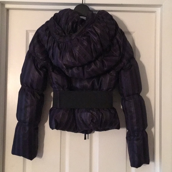 Gently worn down puffer jacket - Picture 3 of 10